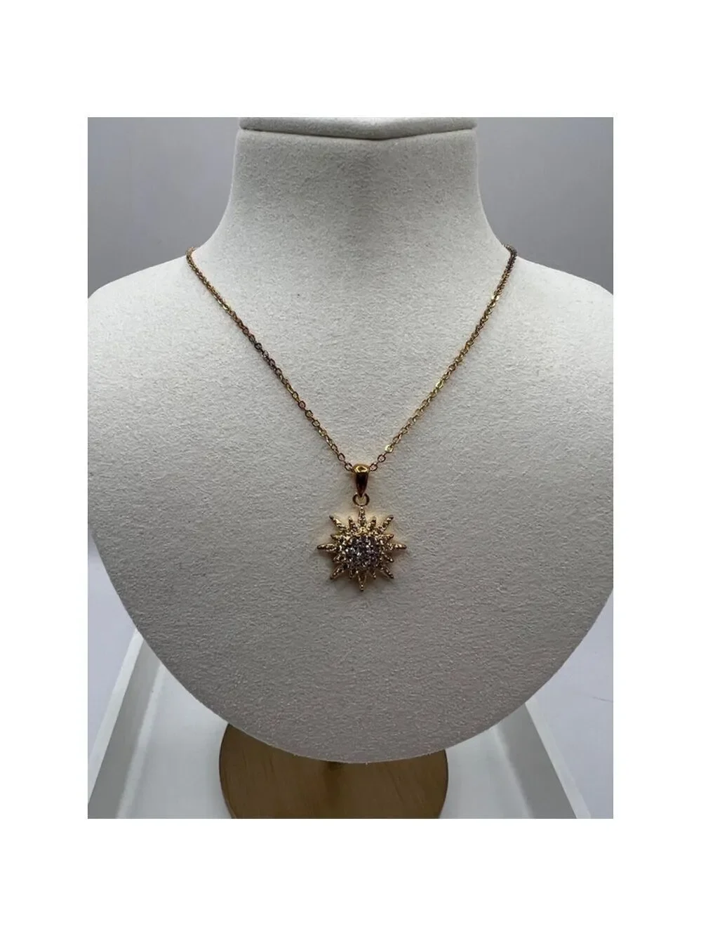 Women's Starburst Adjustable Gold Necklace 9-10in (1.5in pendant)